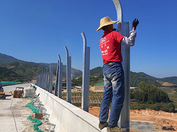 福建福建屏古高速聲屏障圖片3